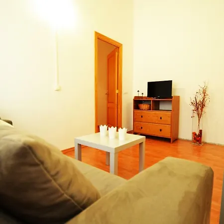 Plaza Mayor Apartment *